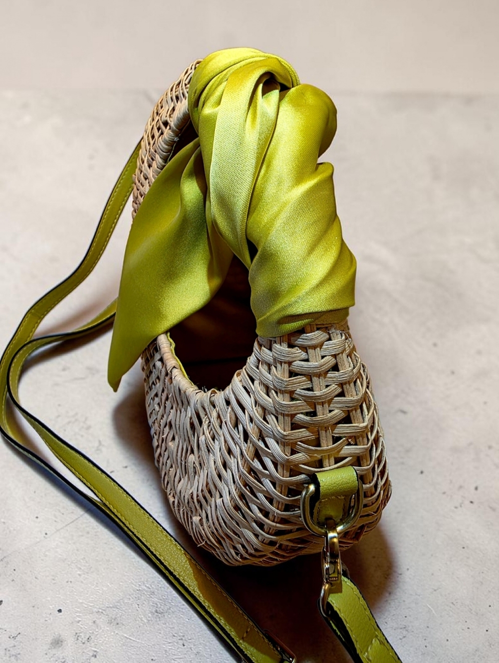 SALE!! Round Woven Straw Handbag with Yellow-Green Scarf Trim by Scoop  NWT - Picture 6 of 8